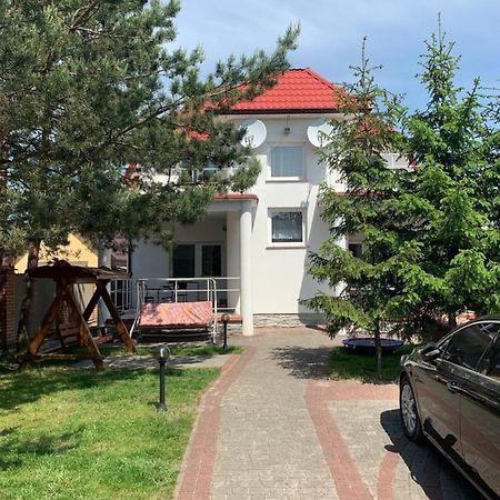 Комфортабельный Коттедж Bed and Breakfast Svityaz' Buitenkant foto