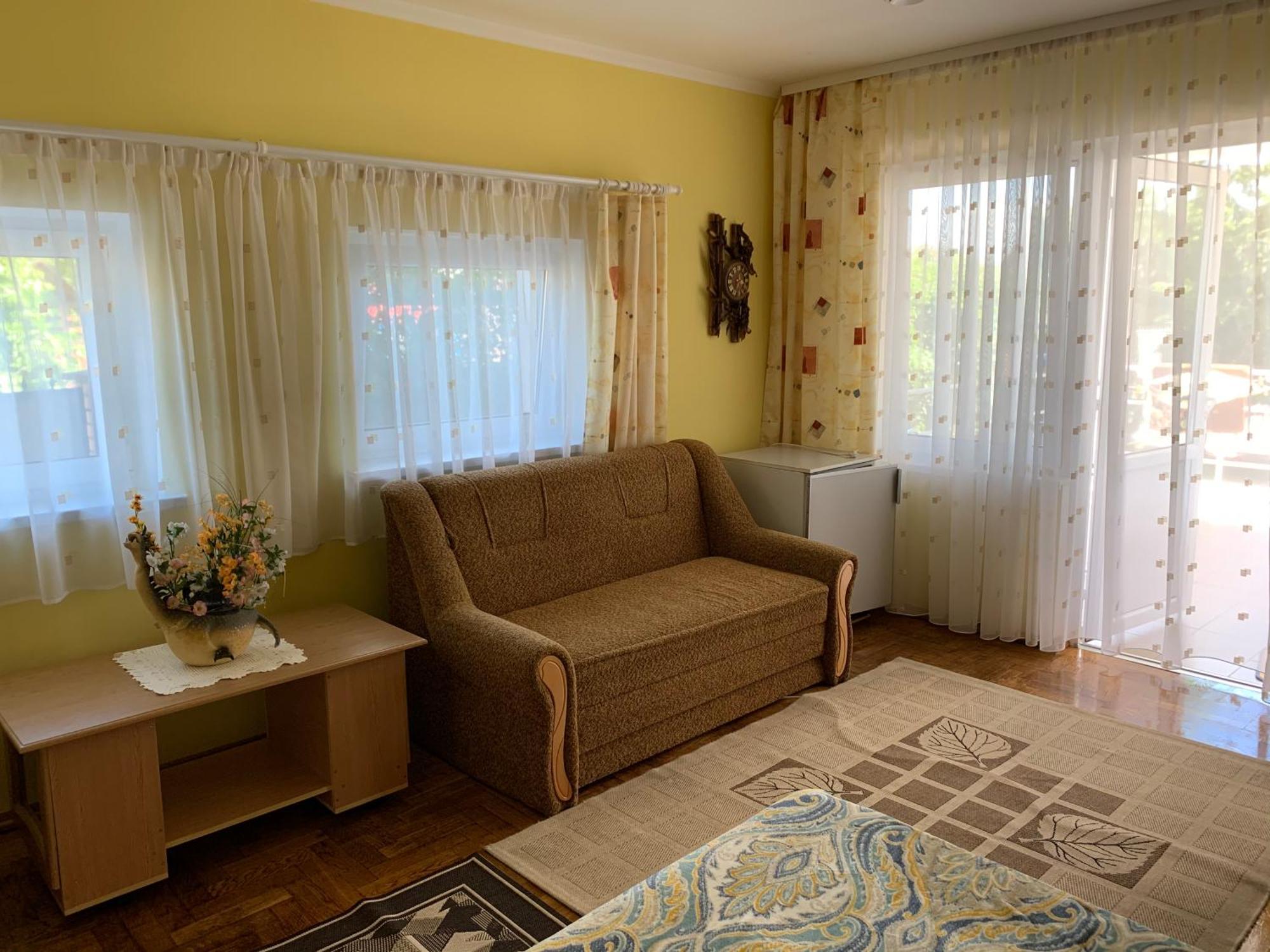 Комфортабельный Коттедж Bed and Breakfast Svityaz' Buitenkant foto