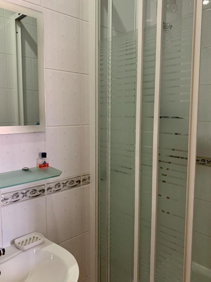 Комфортабельный Коттедж Bed and Breakfast Svityaz' Buitenkant foto