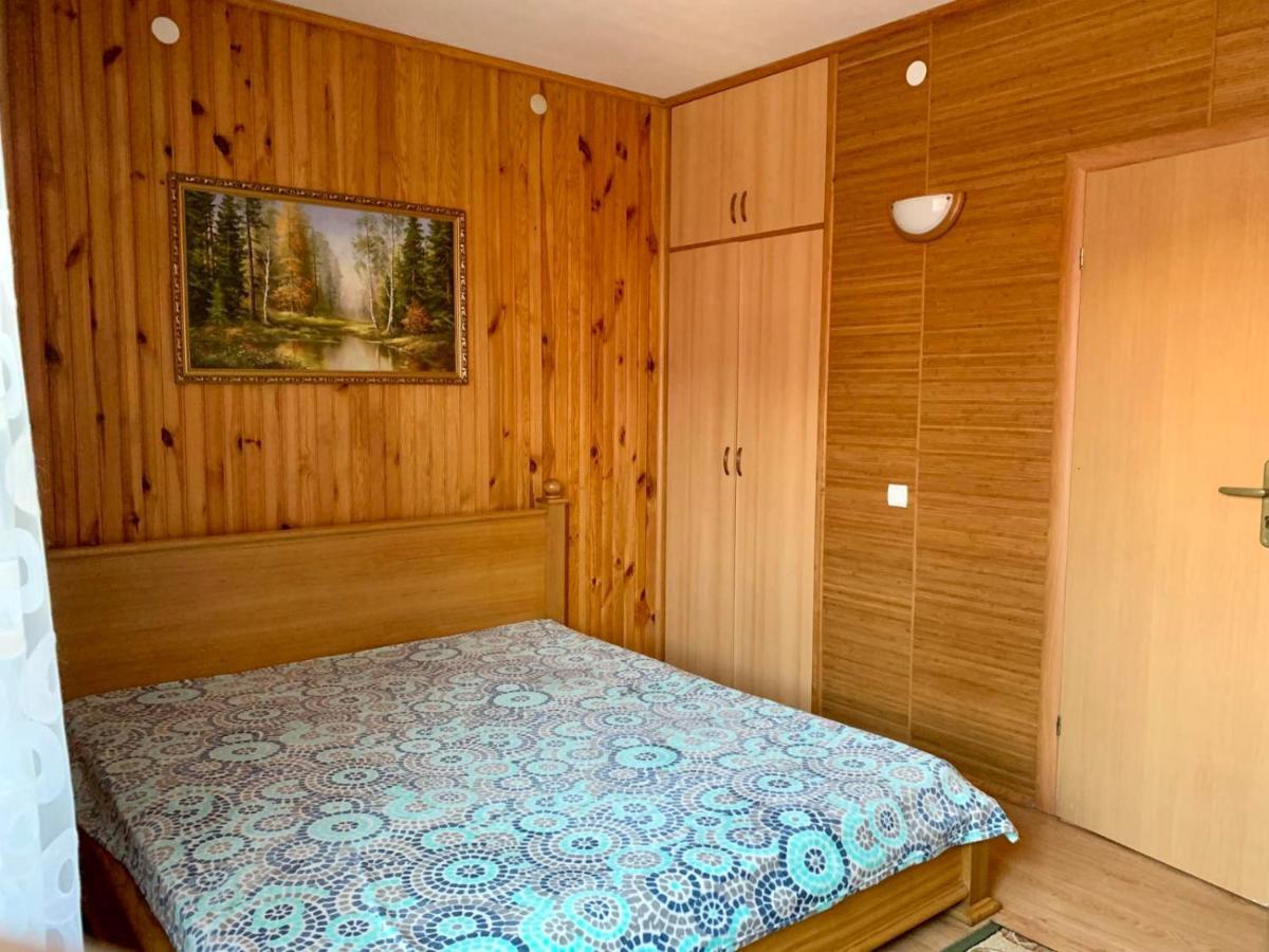 Комфортабельный Коттедж Bed and Breakfast Svityaz' Buitenkant foto